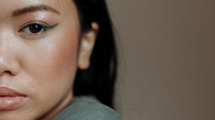 Beauty-Trend 2021: Der "Foxy Eyeliner" zaubert den perfekten Lidstrich!