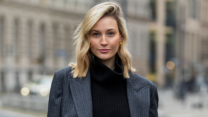 Frisurentrend 2021: „Swoosh Bob“ ist die Frisur, die der Trägerin SOFORT Volumen ins Haar zaubert!