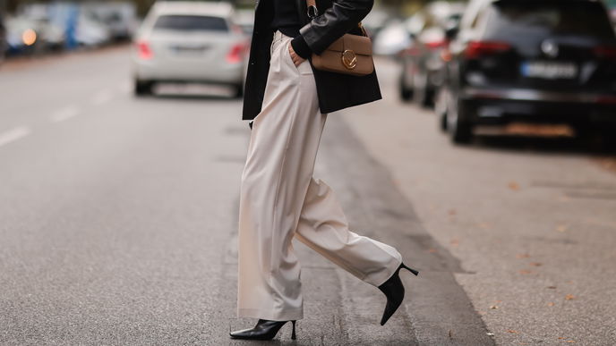 Modetrend 2022: DIESE Hose zaubert dir sofort lange Beine