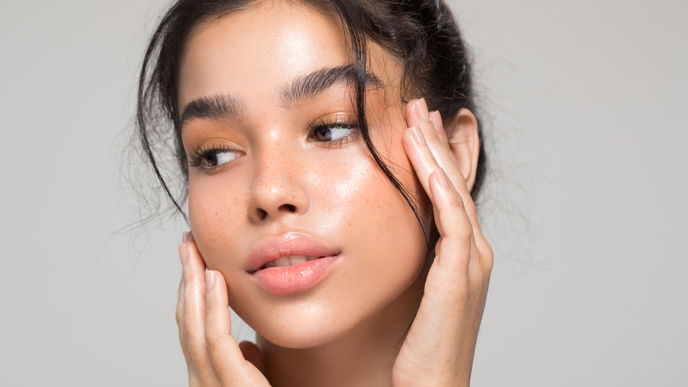 Beauty-Trend 2022: "Underpainting" TikTok-Trend wirkt wie ein Weichzeichner für deine Haut!