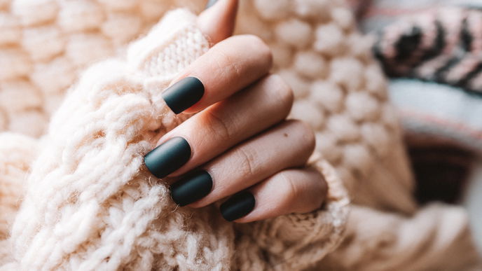 Grunge Lover aufgepasst: "Leather Look Nails" erobern jetzt unsere Fingernägel