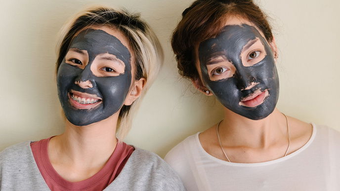 Carbon Peeling: Alles, was du vor der Behandlung wissen solltest