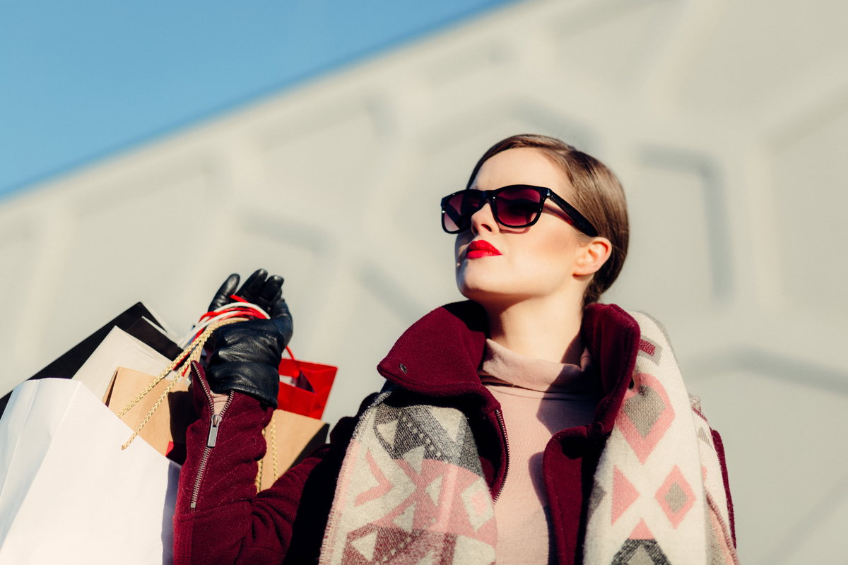 Frau beim Shoppen