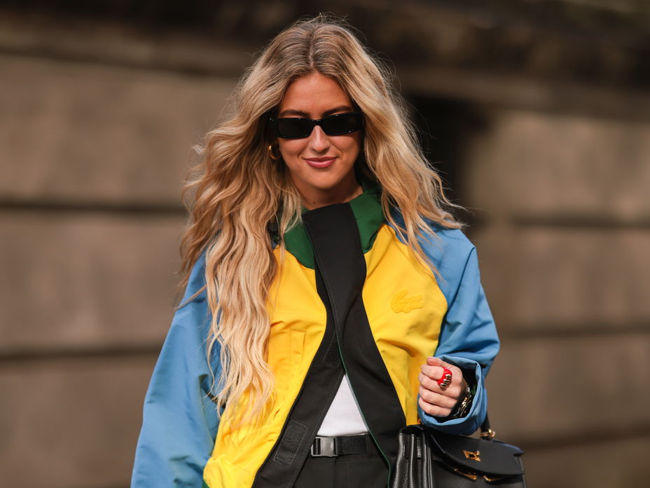Emili Sindlev blond