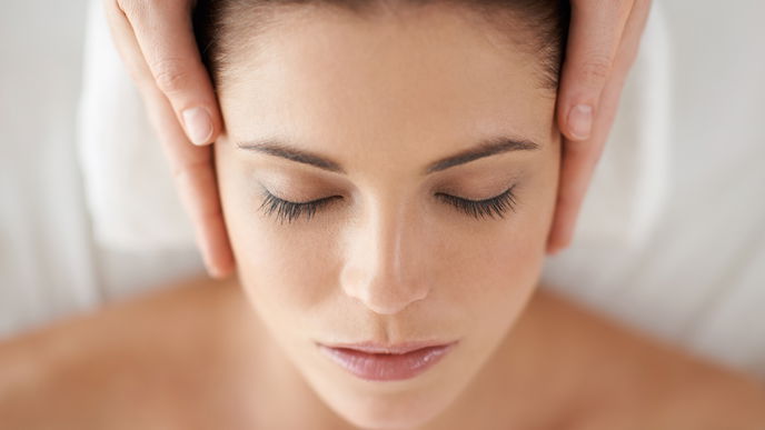 Kopfmassage: So gut ist sie für Haare, Kopfhaut und Seele