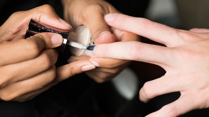 Nagellack-Trend 2022: Diese Farbe auf deinen Nägeln stimmt dich auf den Frühling ein