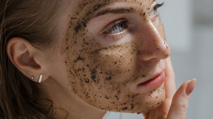 Green Peel: Was du über die Kräuterschälkur wissen musst