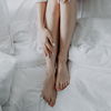Sugaring: So funktioniert die Haarentfernung mit Zucker