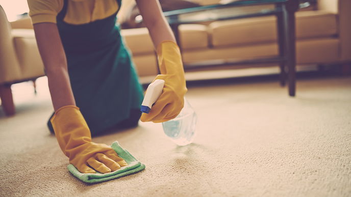 Ölflecken entfernen: Die besten Hausmittel und Tipps, die sofort helfen