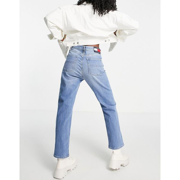 Harper – Straight Jeans in mittlerer Waschung mit hohem Bund