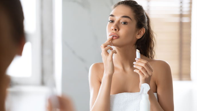 Lippenpflege selber machen: Mit diesem Rezept aus natürlichen Zutaten bekommst du weiche Lippe
