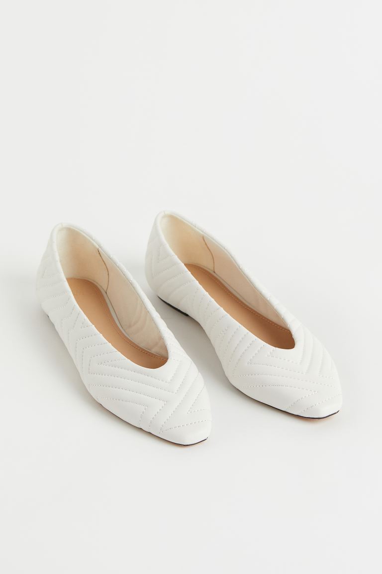 Ballerinas gesteppt Weiß