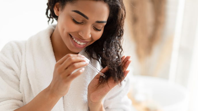 Haaröl: Anwendung und die besten Öle für geschmeidige Haare im Test