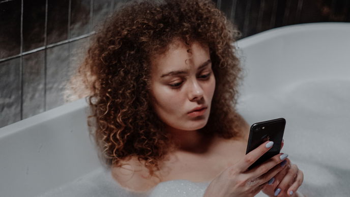 Catfishing: Das steckt hinter der gemeinen Masche und so schützt du dich davor