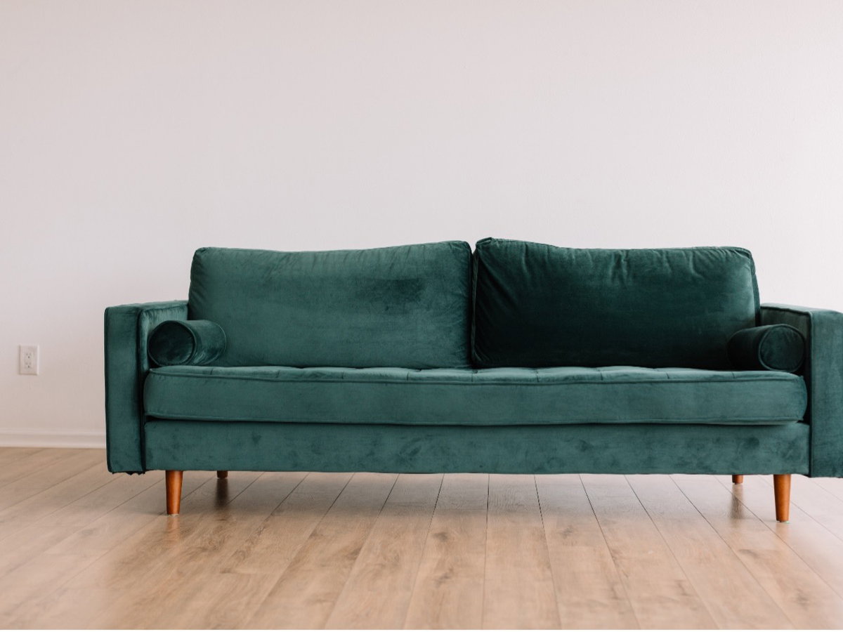 grünes Sofa