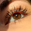 Wimpern Booster: So bekommst du längere Wimpern