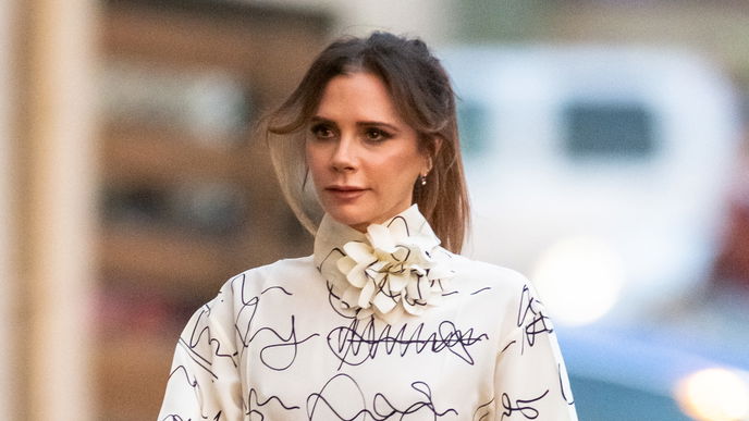 Beauty-Trend 2022: Diese 4 Wirkstoffe sorgen für einen Teint à la Victoria Beckham