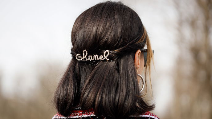Frisurentrend 2022: Diese 5 Accessoires für Haare verschönern jede Frisur