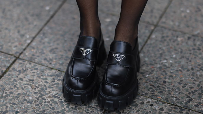 Schuhtrend 2022: SO stylst du den Klassiker Loafer im Frühjahr