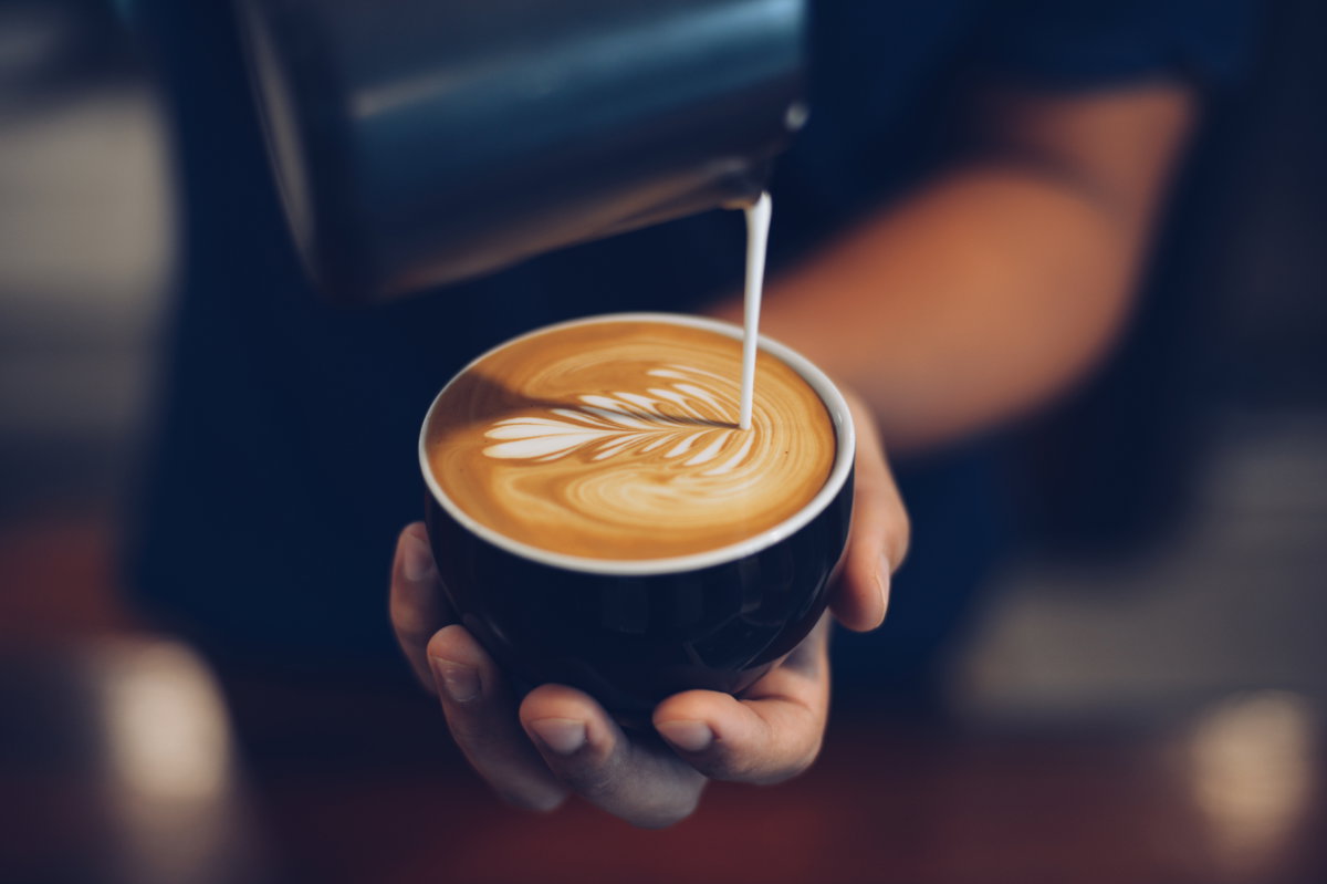 Latte Art beim Cappuccino