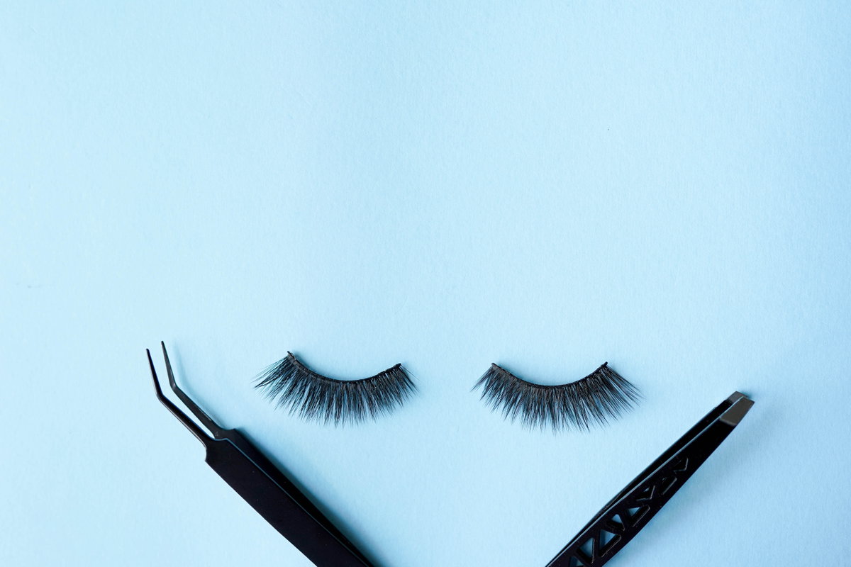 Künstliche Wimpern
