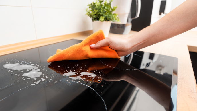 Ceranfeld reinigen: Die 5 besten Hausmittel