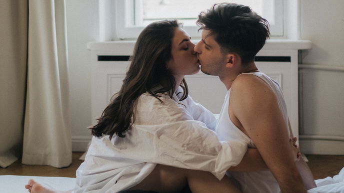 Darum solltest du dich vor dem Dating-Trend "Winter Coating" in Acht nehmen