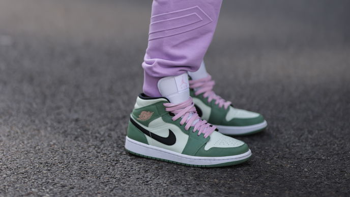Jetzt wirds sportlich! Diese 3 Sneaker-Modelle sollte jede im Frühling tragen