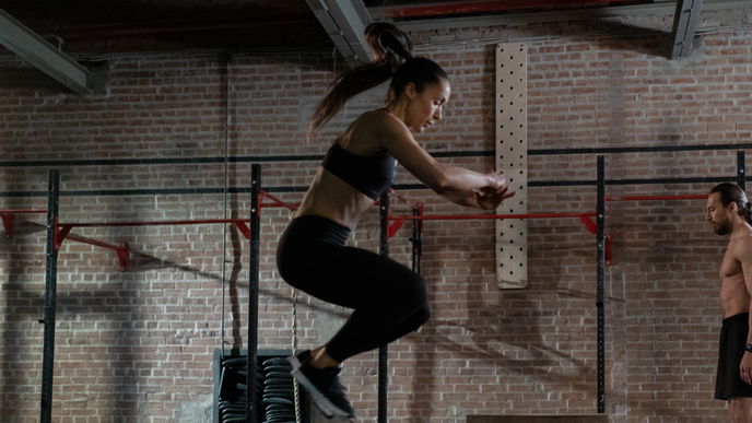 Jumping Fitness: So effektiv ist das Training auf dem Trampolin