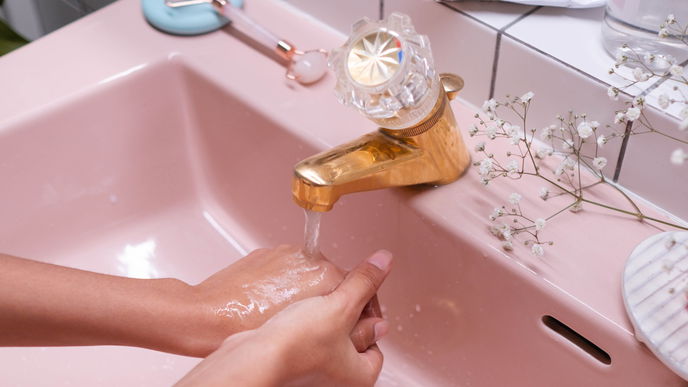 Waschbecken verstopft: Die besten Tipps, um es frei zu bekommen