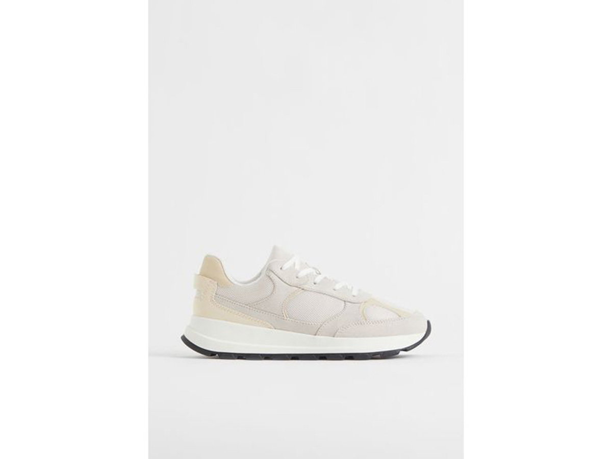 Beige Sneaker