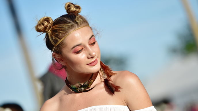 Festivalguide 2022: 5 Beauty-Produkte, die in jeden Festival-Rucksack gehören