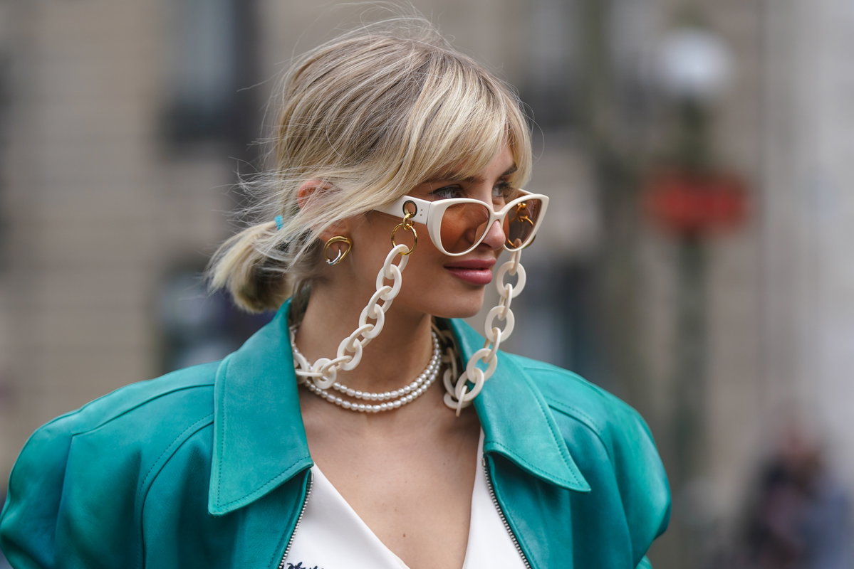Xenia Adonts mit Sonnenbrille