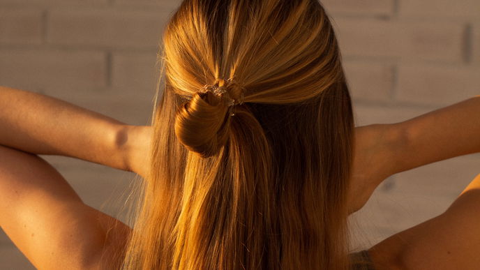Shampoo gegen dünnes Haar: Dieses Biotin-Shampoo sorgt für mehr Volumen