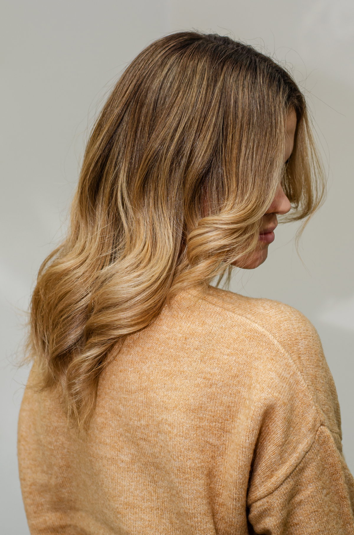 Haare mit Töning im Balayage-Look