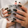 Nageltrend 2022: Diese 3 Nagellackfarben lassen deinen Look sofort teurer wirken