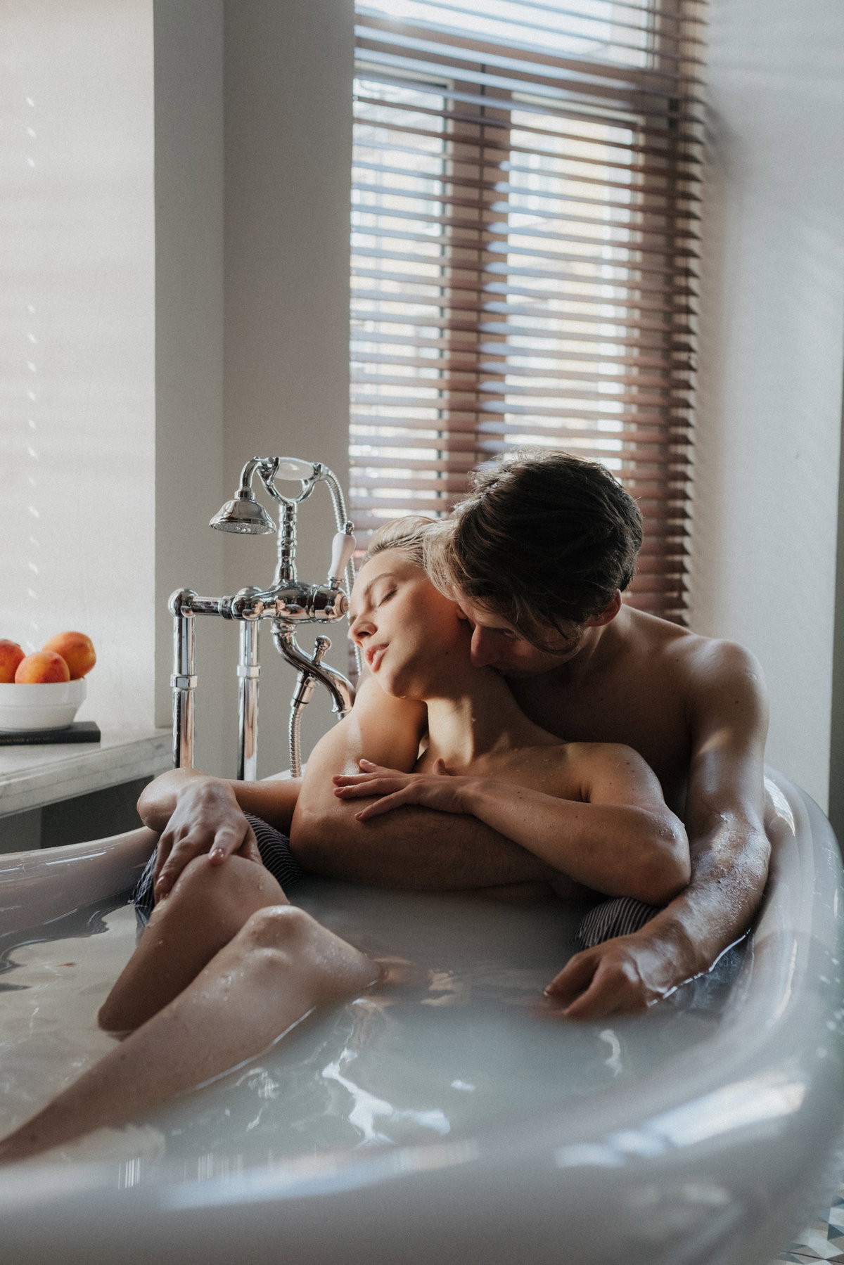 Pärchen in der Badewanne