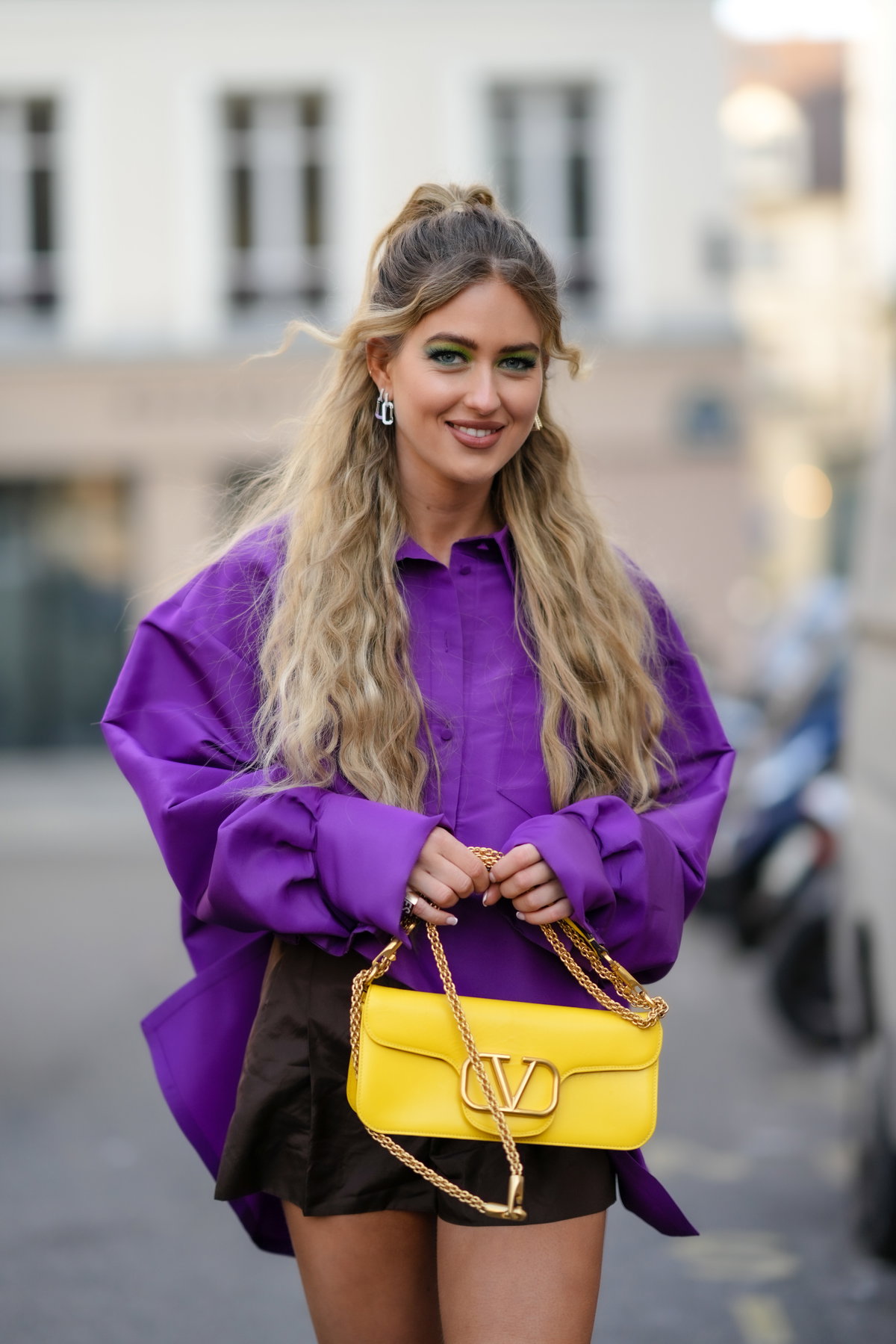 Emili Sindlev mit Beach Waves