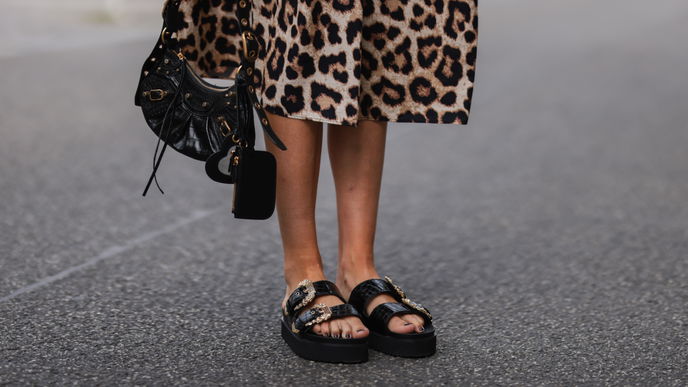 Schuh-Trend 2022: Chunky Sandals sind jetzt in! So kombinierst du die edgy Schuhe richtig 