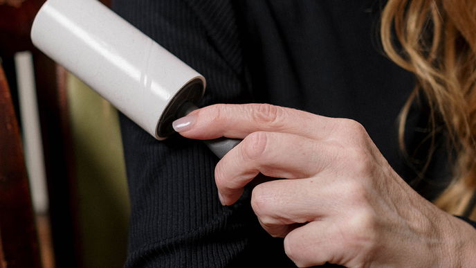 Fusseln entfernen: Die besten Tipps gegen fusselige Kleidung