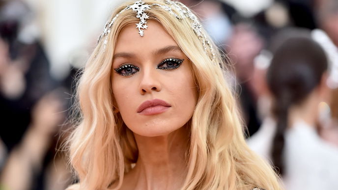Beauty-Trend 2022: In vs. Out! Diese Festival-Make-up-Looks sind angesagt, diese nicht