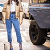 Mode-Trend 2022: So stylst du den Trend Bubble Jeans selbstbewusst