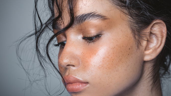 Augenbrauen-Trend 2022: Schöne Brows – DAS funktioniert noch besser als Microblading