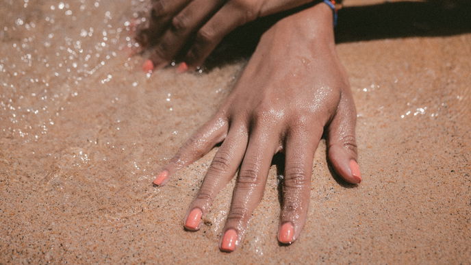 Zum Anbeißen! Im Sommer tragen wir "Peach Glazed Nails" à la Kylie Jenner