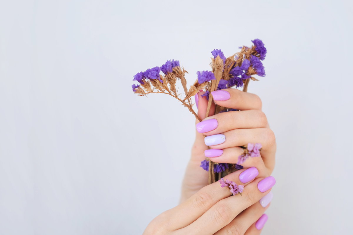 Nagel-Trend 2022 Two-Tone-Nails