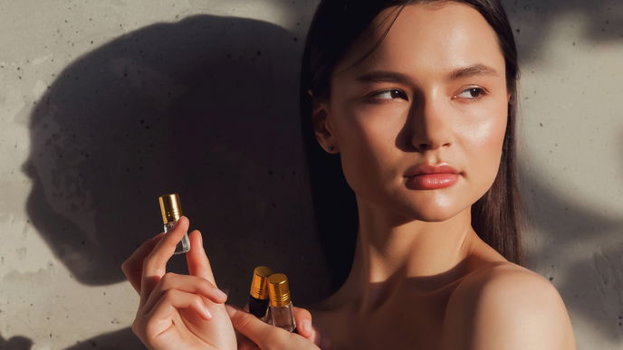 Parfum-Trend 2022: 3 Düfte, die nach Erfolg und Selbstbewusstsein riechen