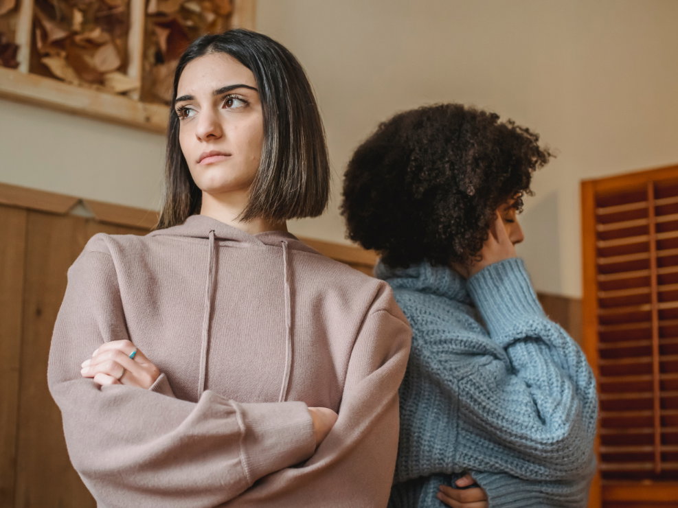 Frauen streiten sich