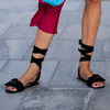 Schuh-Trend 2022: "Ankle Tie"-Sandalen geben dir unendlich lange Beine
