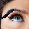 Beste Mascara 2022: Diese Drogerie-Wimperntusche unter 7 Euro zaubert unvergessliche Wimpern