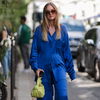 Mode-Trend 2022: Mit "Electric Blue" setzt du im Sommer ein Fashion-Statement
